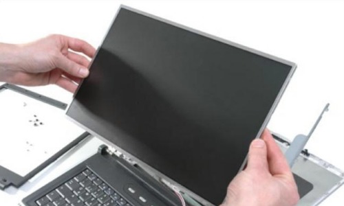 Zamena ekrana na laptopu